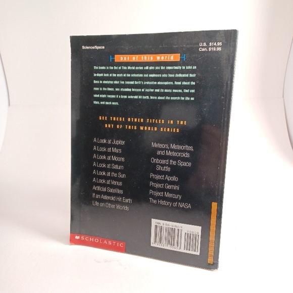 THE HUBBLE SPACE TELESCOPE. Mapping the planetary Geology - Picture 2 of 14